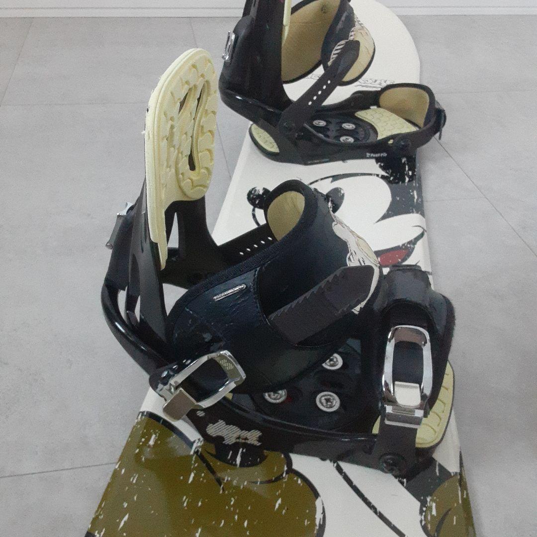 ミッキーマウス Hart スノーボードセット 144 サロモン ビンディング付き