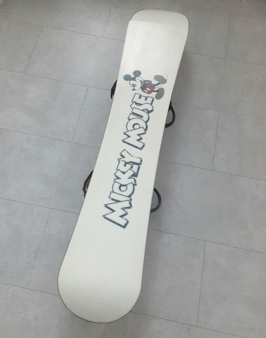 ミッキーマウス Hart スノーボードセット 144 サロモン ビンディング付き