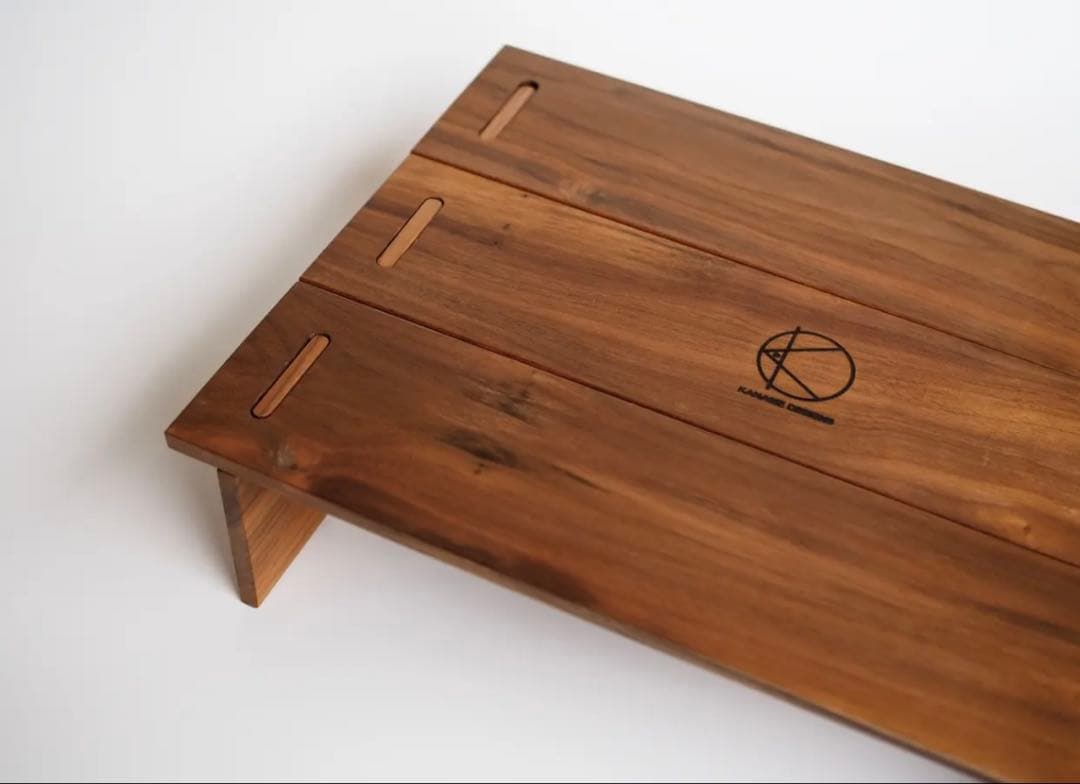KANAMEdesigns　Horizontal Table　ウォルナット