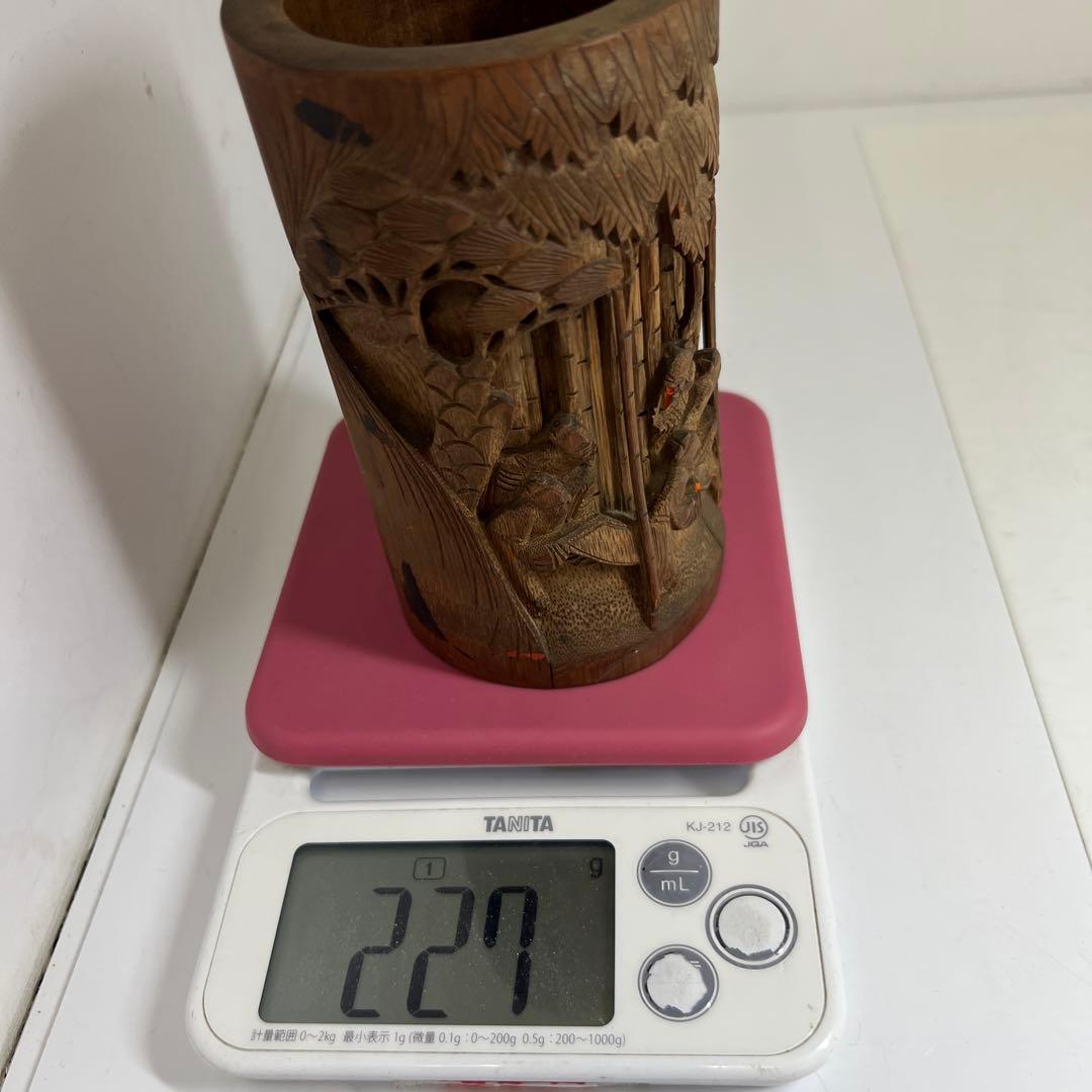 時代竹製浮彫筆筒　高さ14㎝　東Y7-0606①タエオ