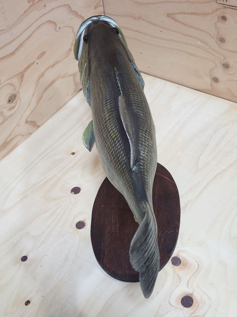 ハンドメイド　ブラックバス 釣り　フィギュア　レプリカ　模型　置物