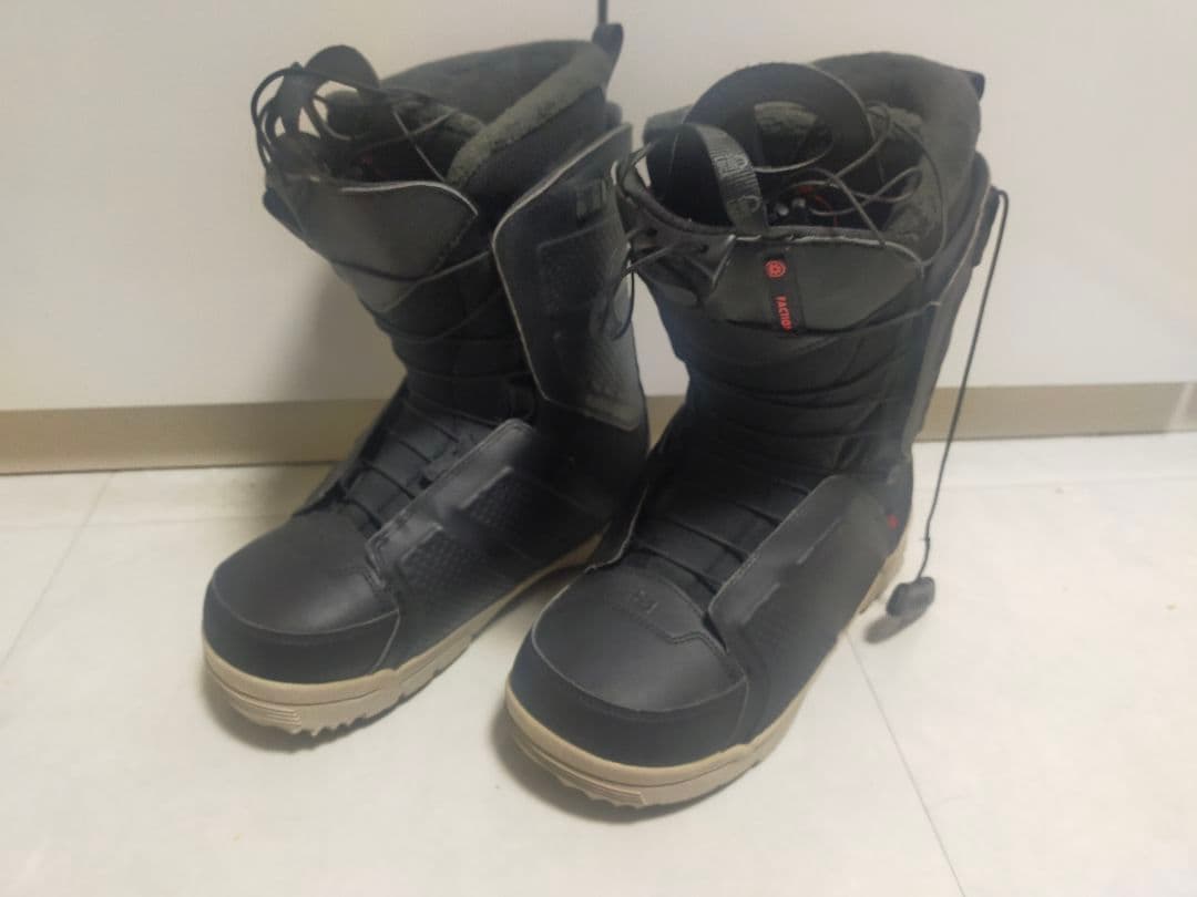サロモン　スノーボードブーツ FACTION 26.5