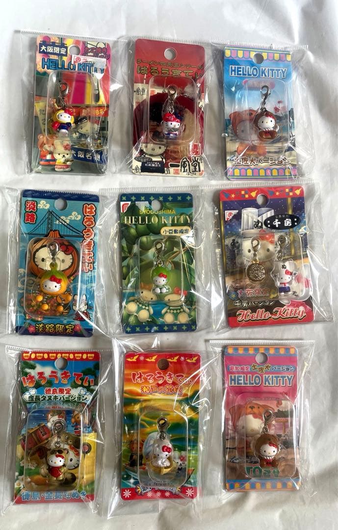 ハローキティ　ご当地キティ　根付け　チャーム　まとめ売り　38個