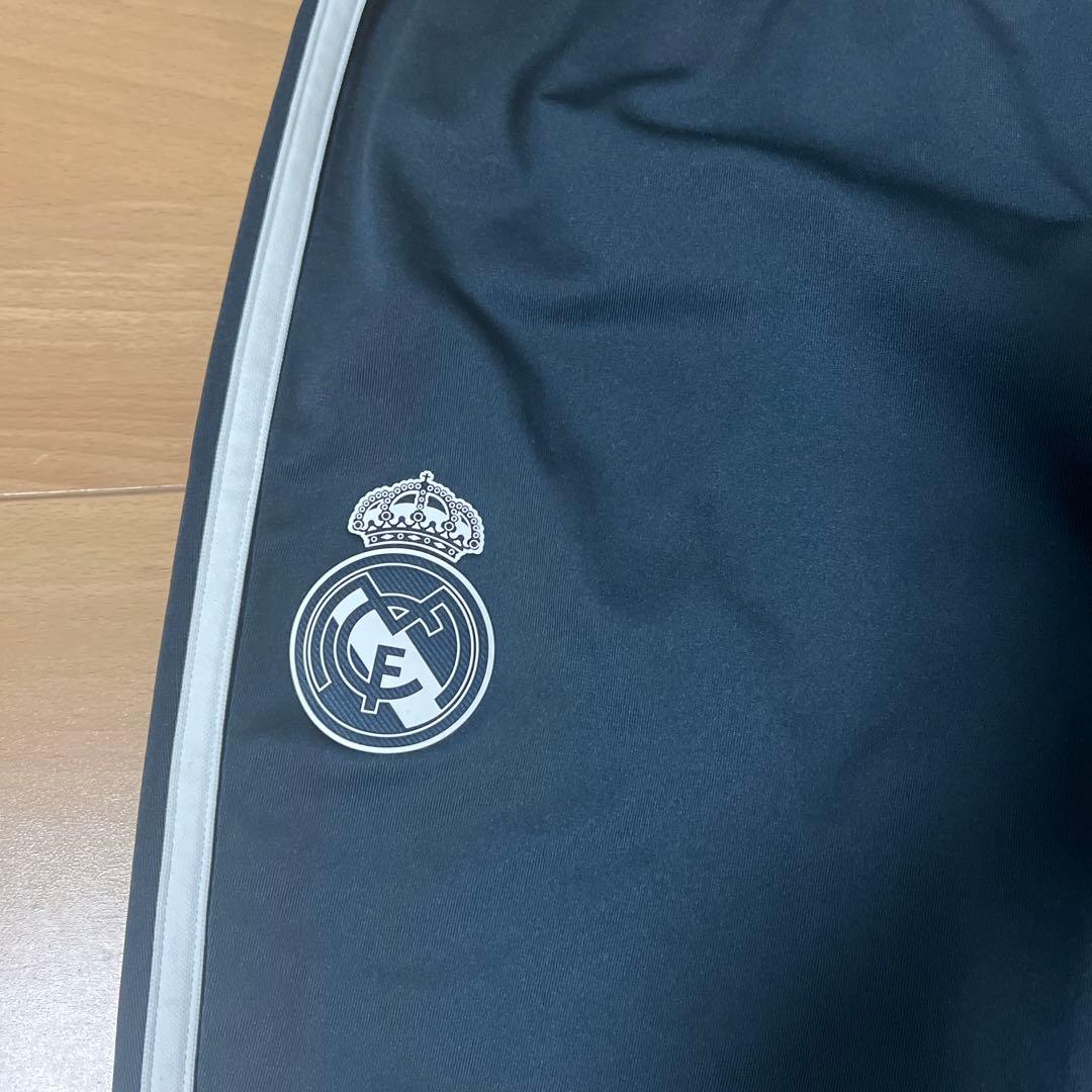 レアル・マドリード　トレーニングパンツ　七分丈　Ｍ