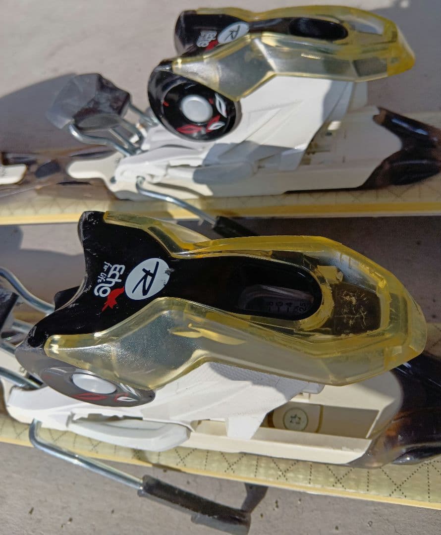 レディース スキー板１５４Cm　Rossignol Attraction