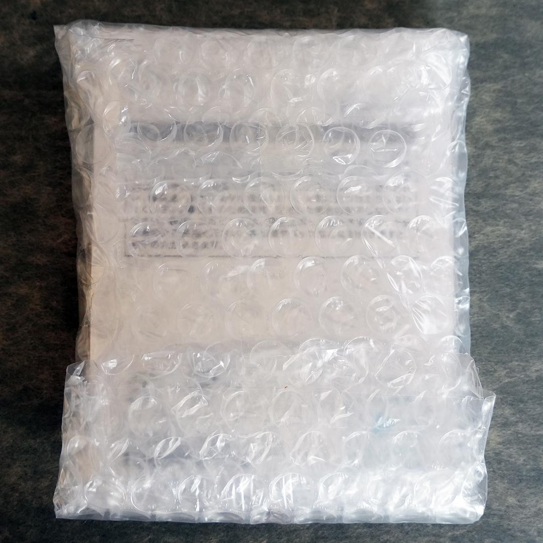 ホロライブ　クッション、アクリルスタンド、缶バッチ詰合せ