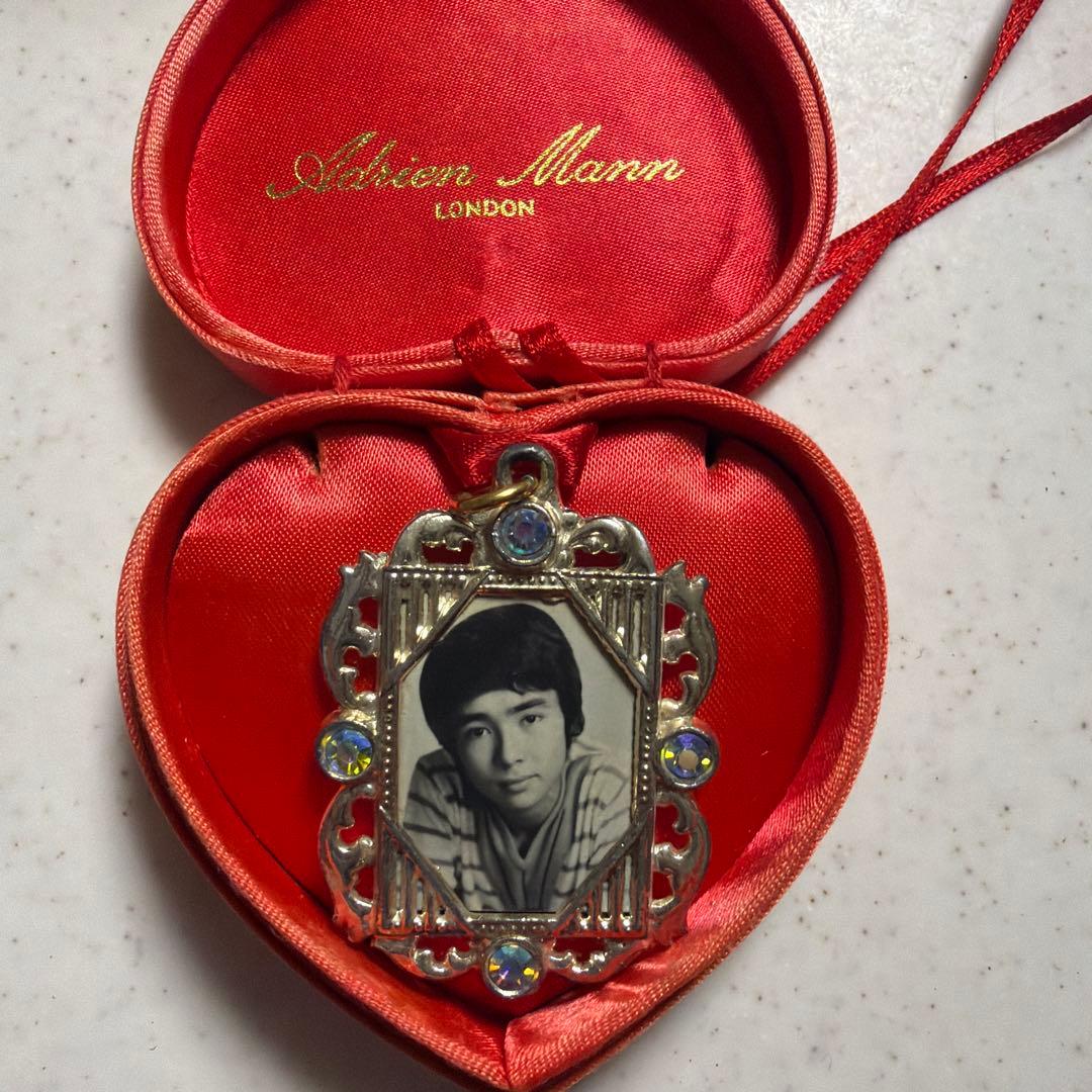 郷ひろみ Adrien Mann ハート型キーホルダー激レア