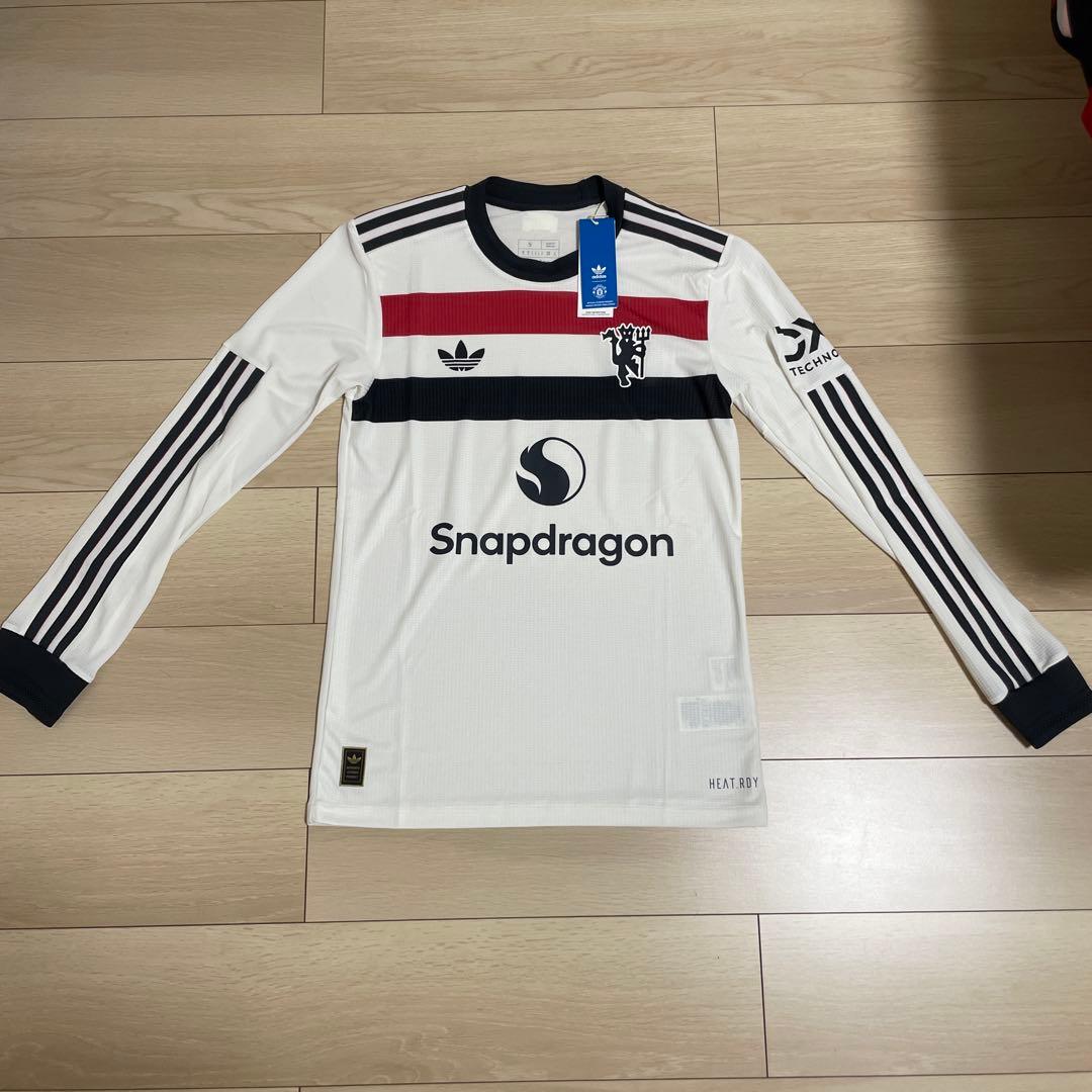 adidas マンチェスターユナイテッド　サッカーユニフォーム 長袖