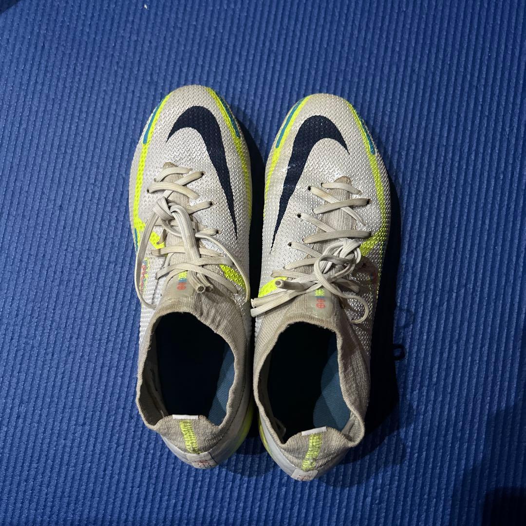 ナイキファントムgt2 エリート FG(天然芝)