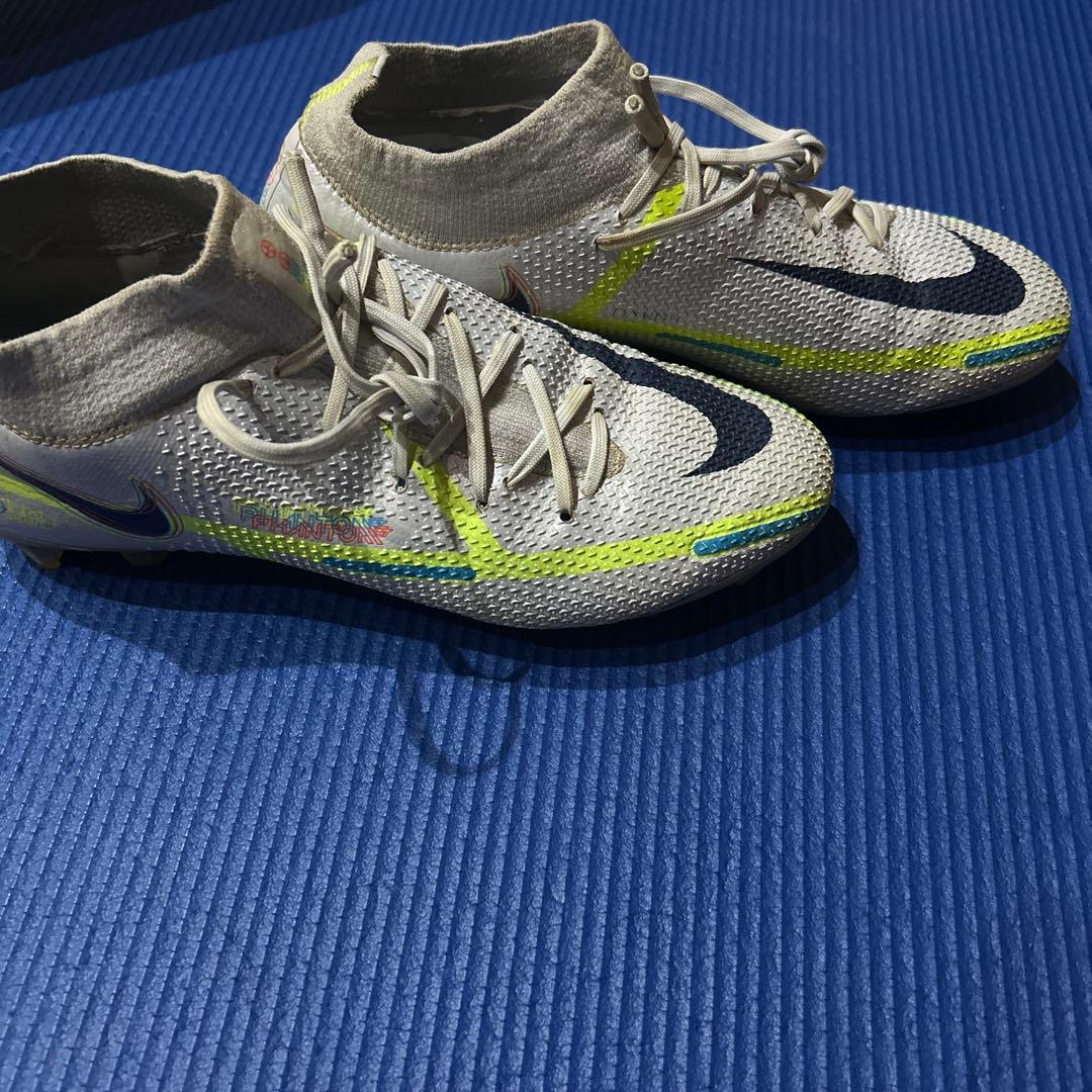 ナイキファントムgt2 エリート FG(天然芝)