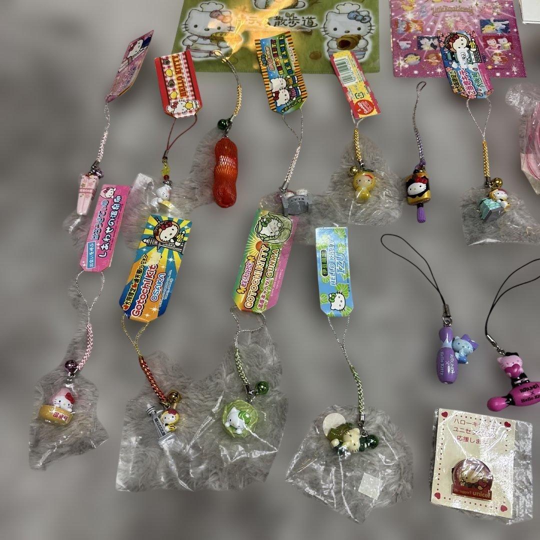 ハローキティ ストラップとグッズセット