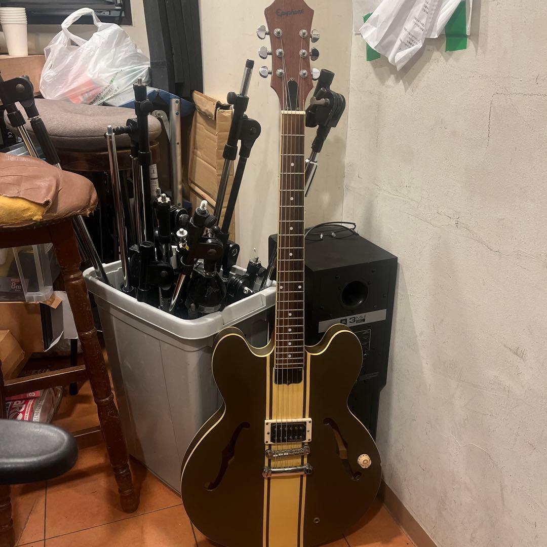 ES333 トムデロングBLINK182