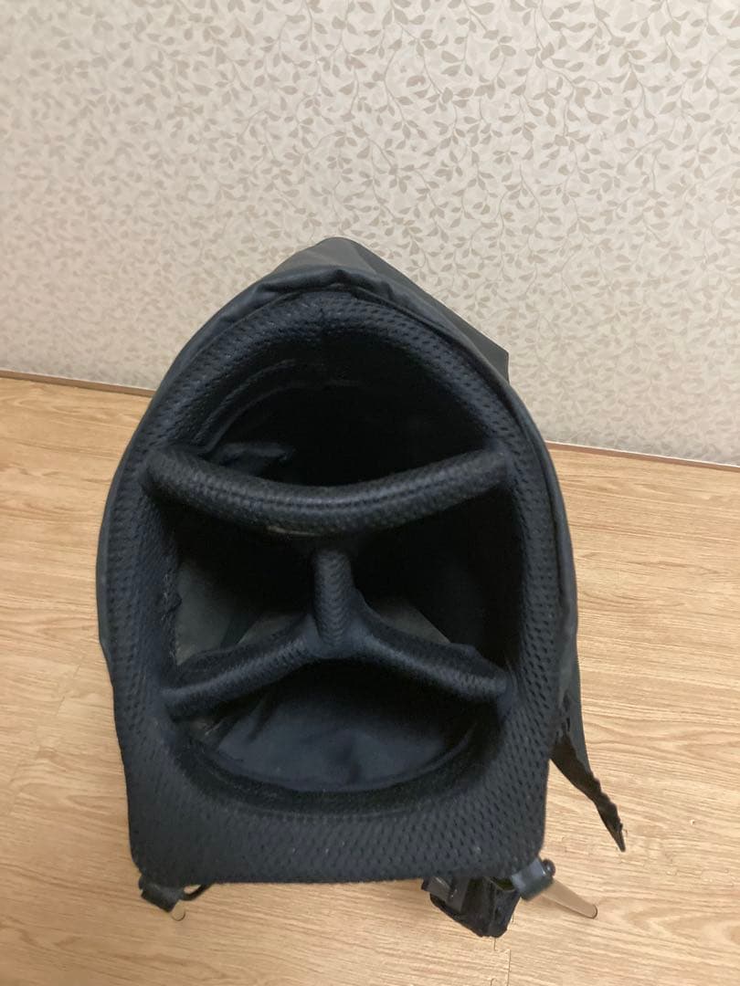 NIKE　スタンド式　キャディバッグ　ブラック　フードあり　4分割