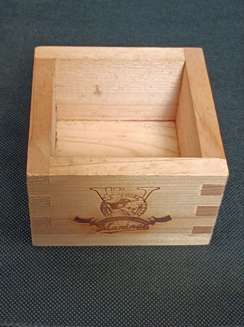 千葉ロッテ 2005 日本一 直筆サイン入り枡 西岡剛 バレンタイン 今江 小林