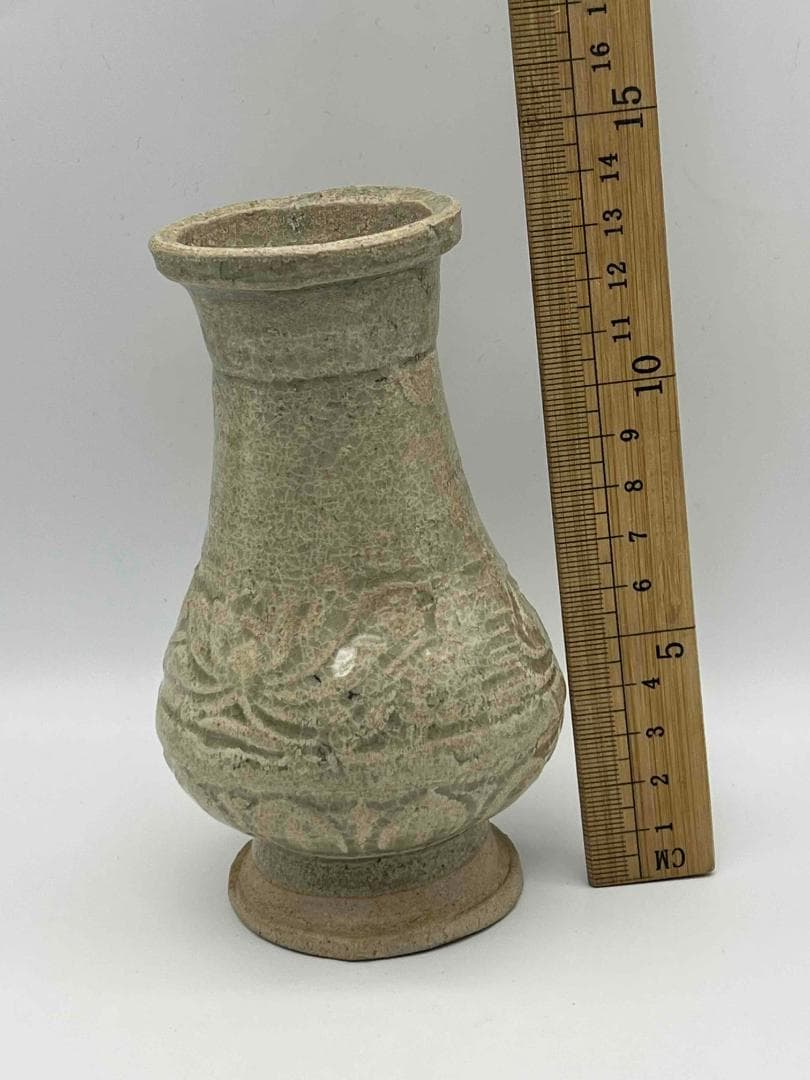 宋時代　青磁 湖田窯 刻牡丹蓮花文瓶 壺 尊 水注　影青 青白磁(D-46)