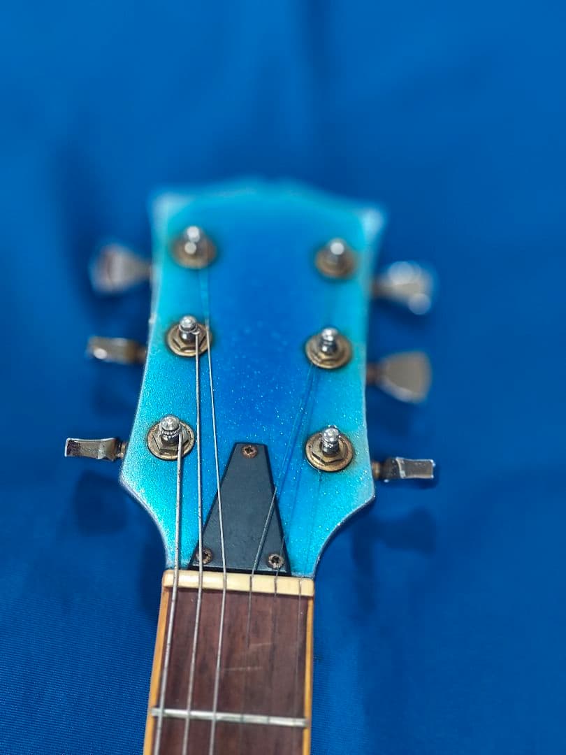 レスポール モデルブランドエレキギター 青色のグラデーション