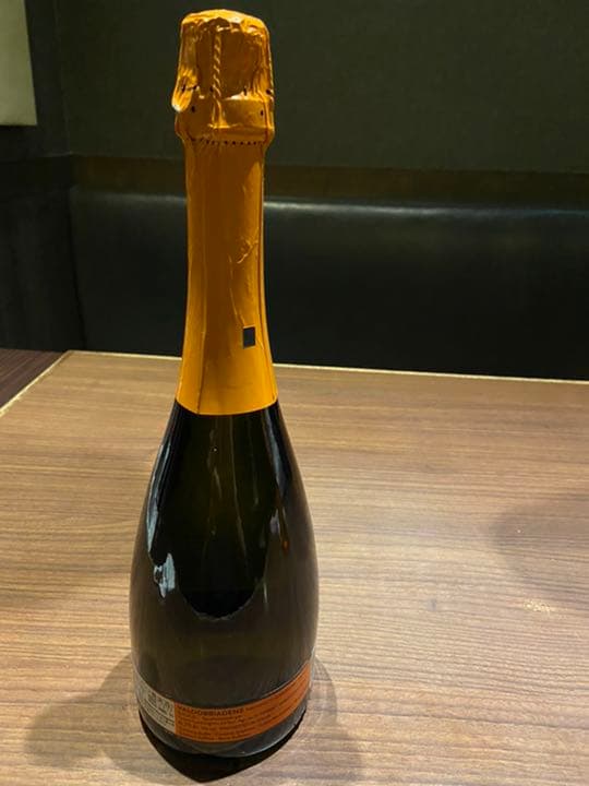 ランボルギーニ　シャンパン Demi sec