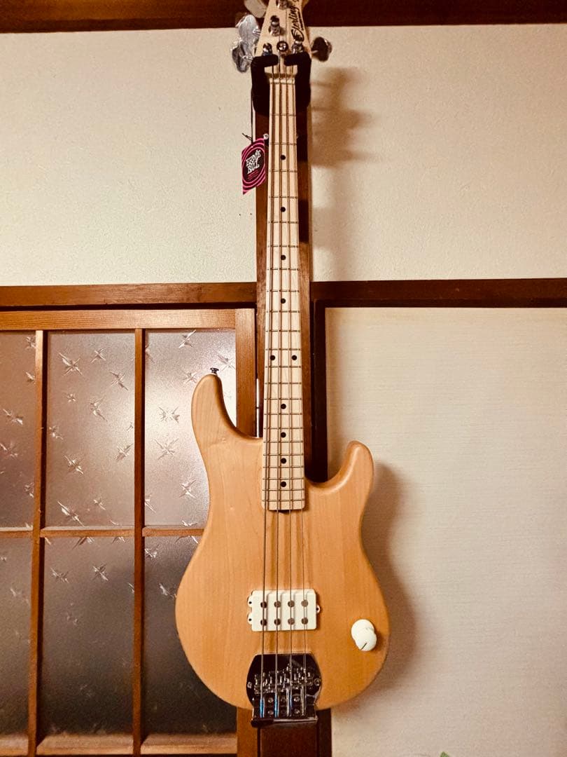 Sterling by music man joe dart 4弦エレキベース