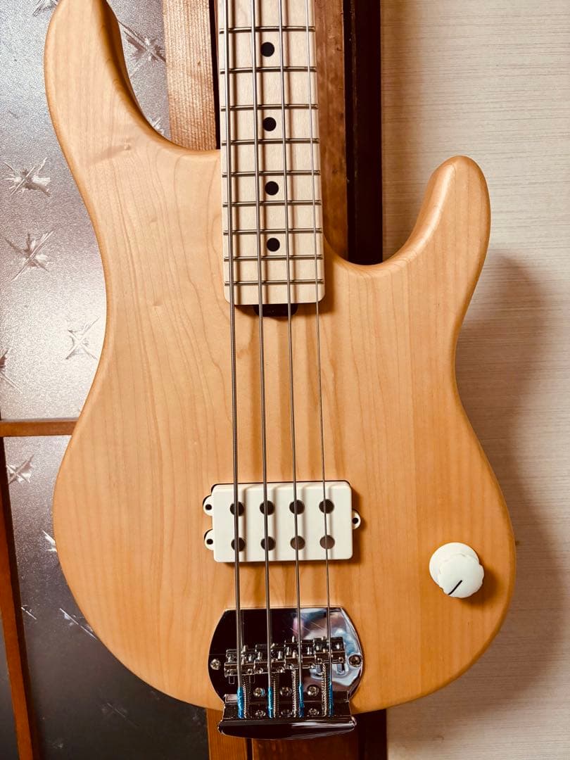 Sterling by music man joe dart 4弦エレキベース