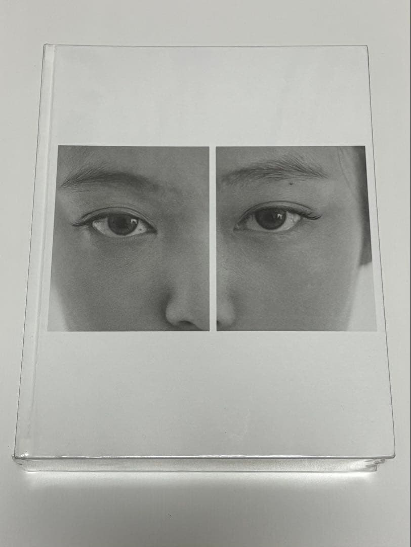 JENNIE ジェニ 写真展 J2NNI5 photobook