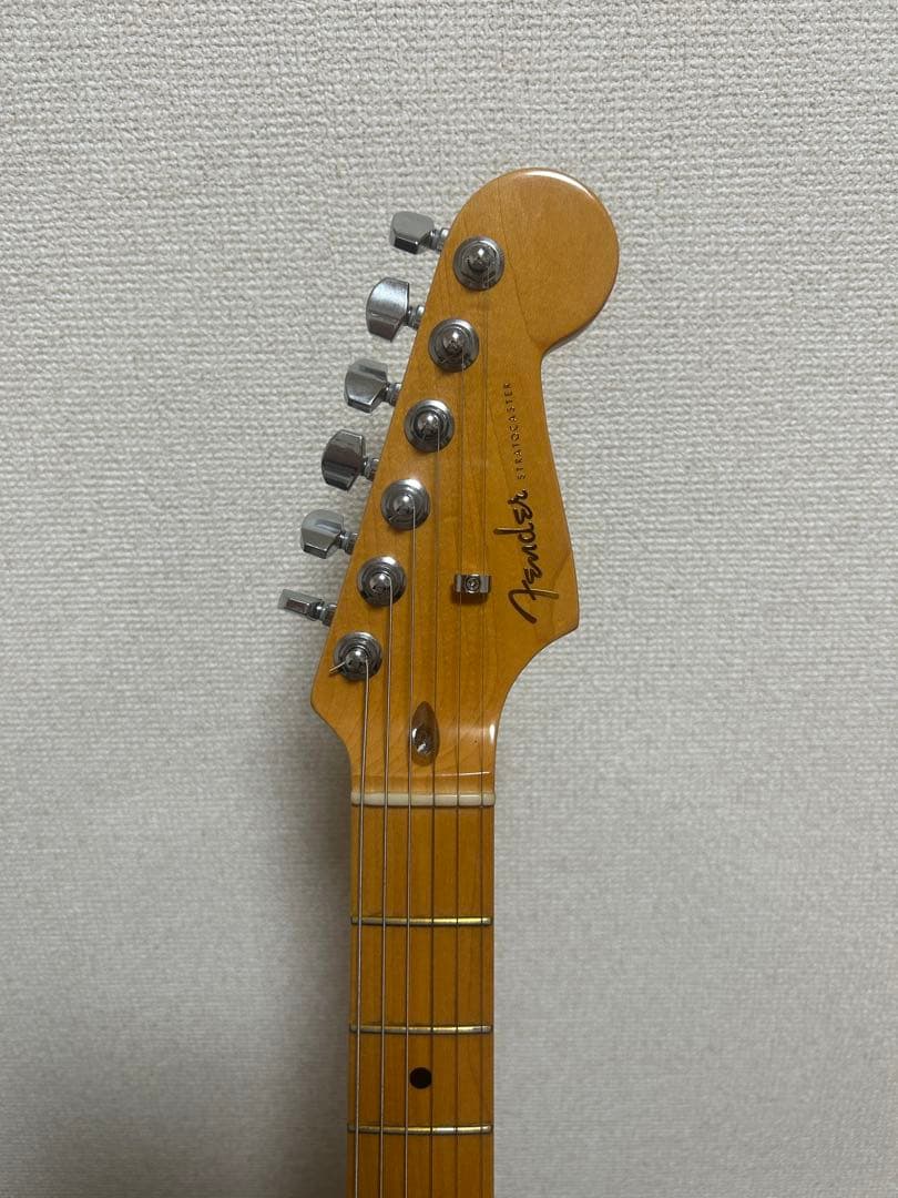 Fender ストラトキャスターウルトラSSS