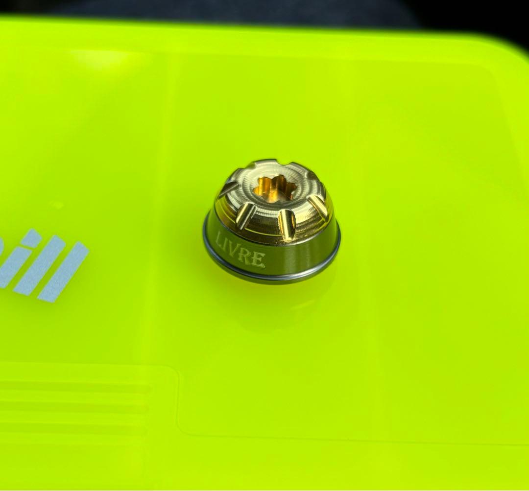 LIVRE リールキャップ　希少