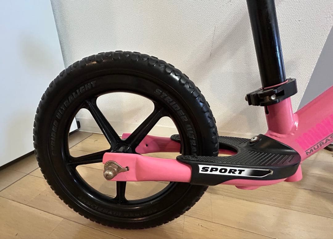 ☆美品☆ストライダー　12インチ　ピンク　キャリーケース付き