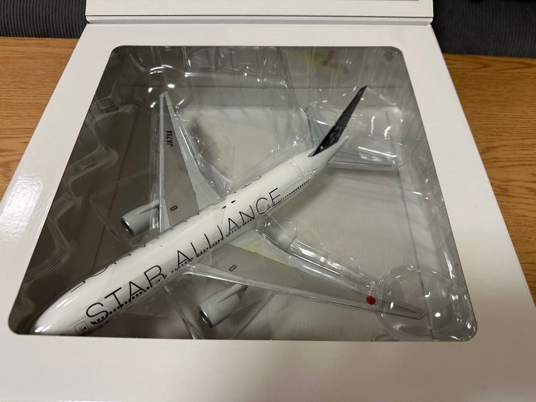 航空機・ヘリコプター ANA 1/200 NH20088 B777-200 JA711A