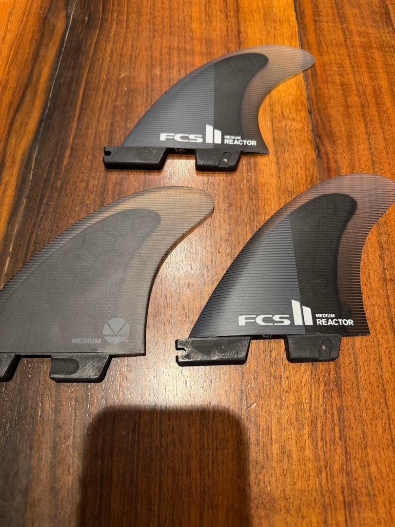 FCS II MEDIUM REACTOR サーフィンフィン 3枚セット