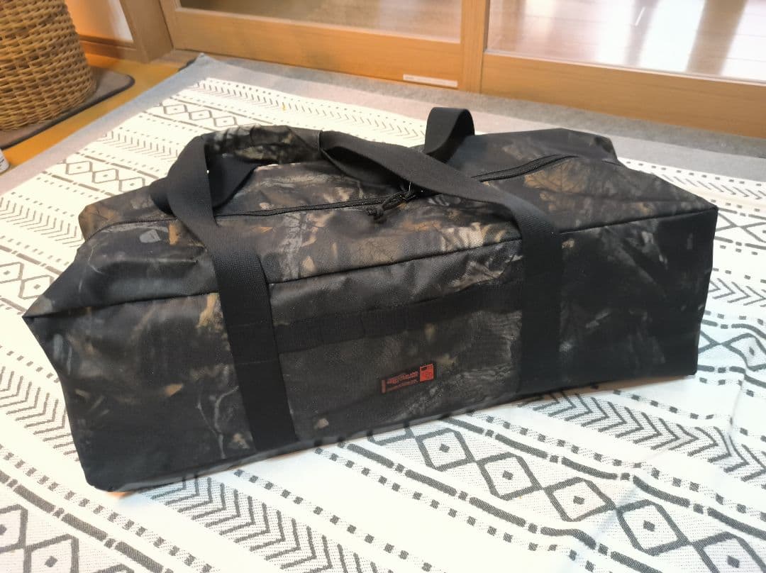 AMICAL.Schlaf (アミカル&シュラフ)　ウッドヘキサテーブル