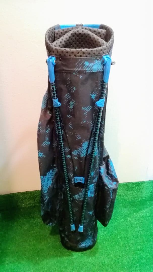 OUUL LONDON CALIFORNIA TOKYO　キャディバッグ　軽量