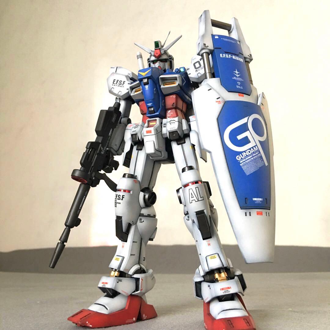 ガンプラ 完成品 1/100 MG RX-78 GP01 ガンダム 試作1号機