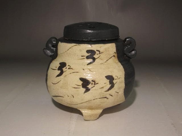 北大路魯山人　黒織部香炉　味わいのある景色　r286