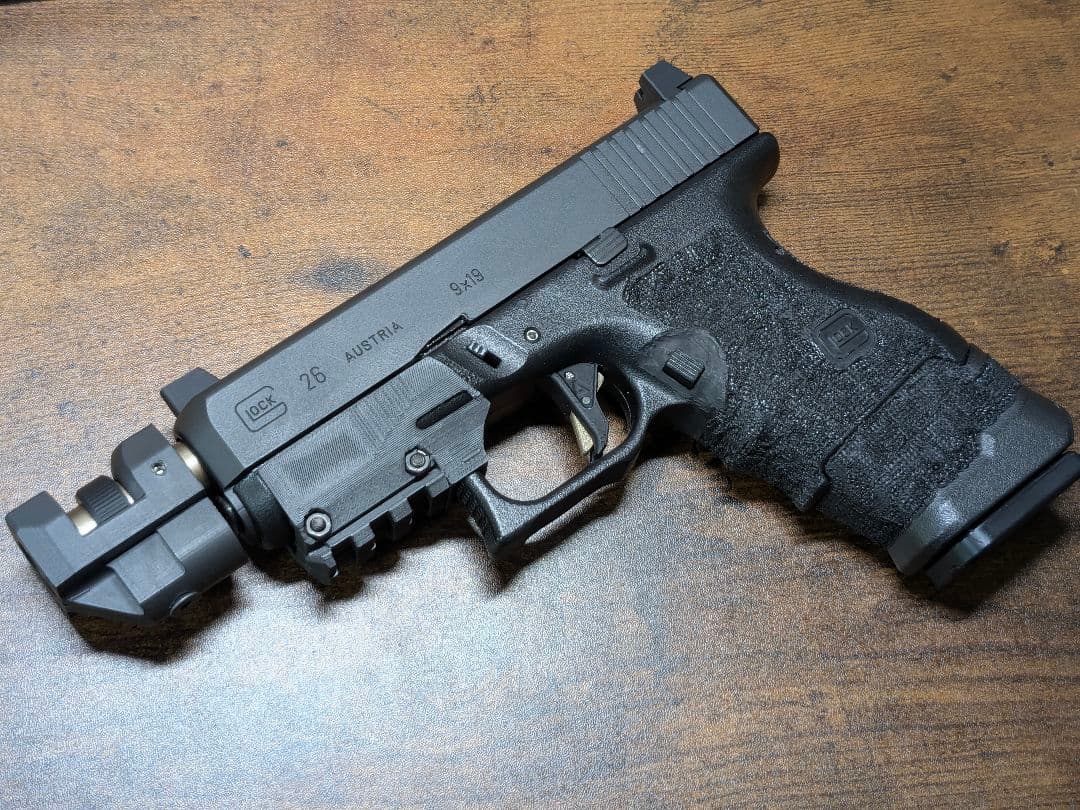 東京マルイ　グロック26 アドバンス　カスタム