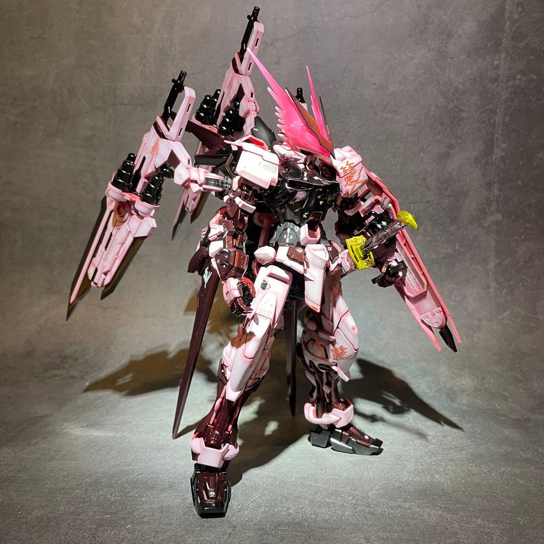 ガンプラ MG ガンダムアストレイレッドドラゴン 塗装済完成品