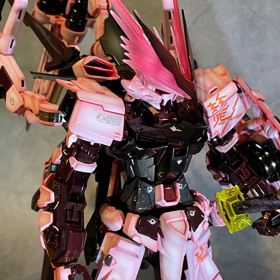 ガンプラ MG ガンダムアストレイレッドドラゴン 塗装済完成品