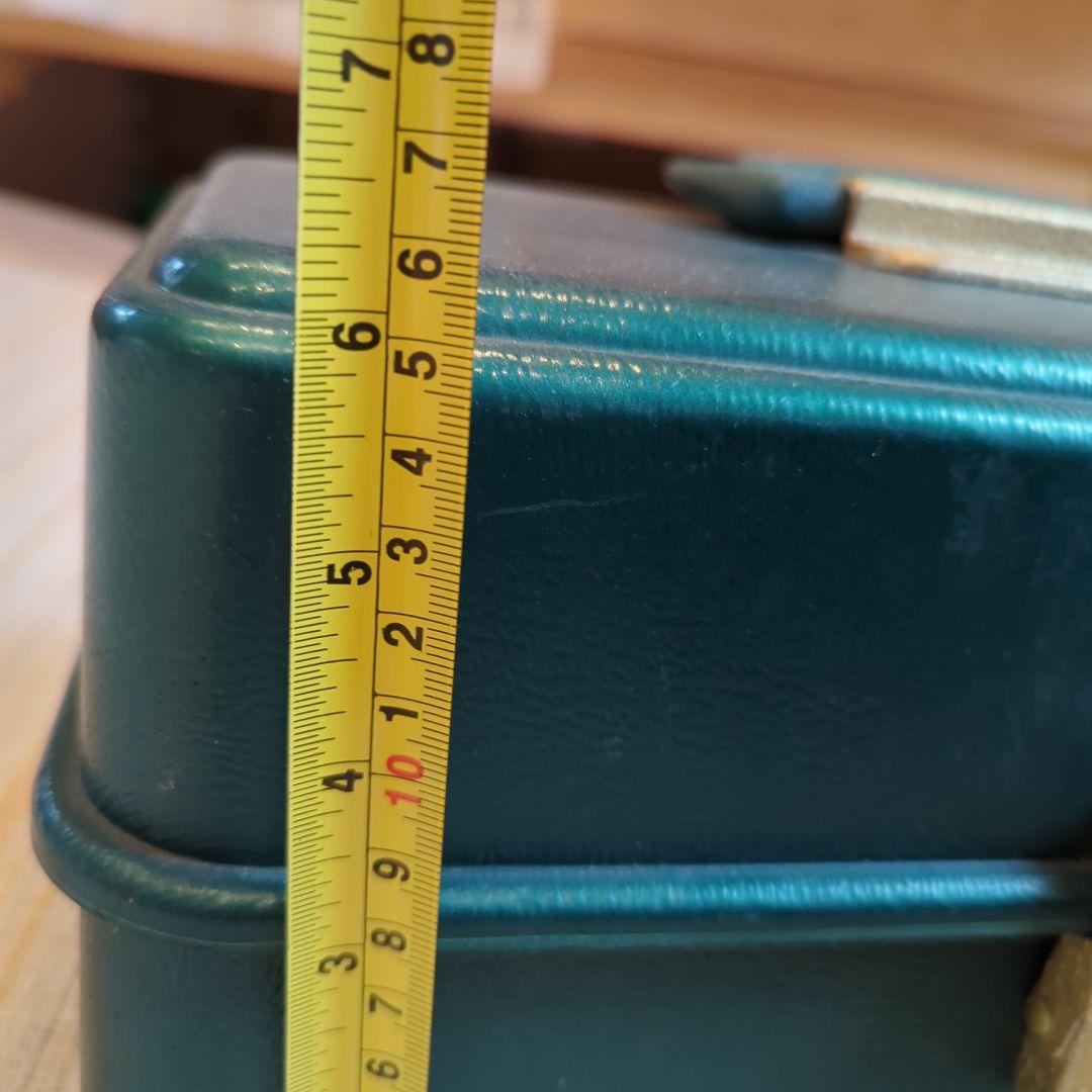 アムコ　UMCO タックルボックス 133U 緑