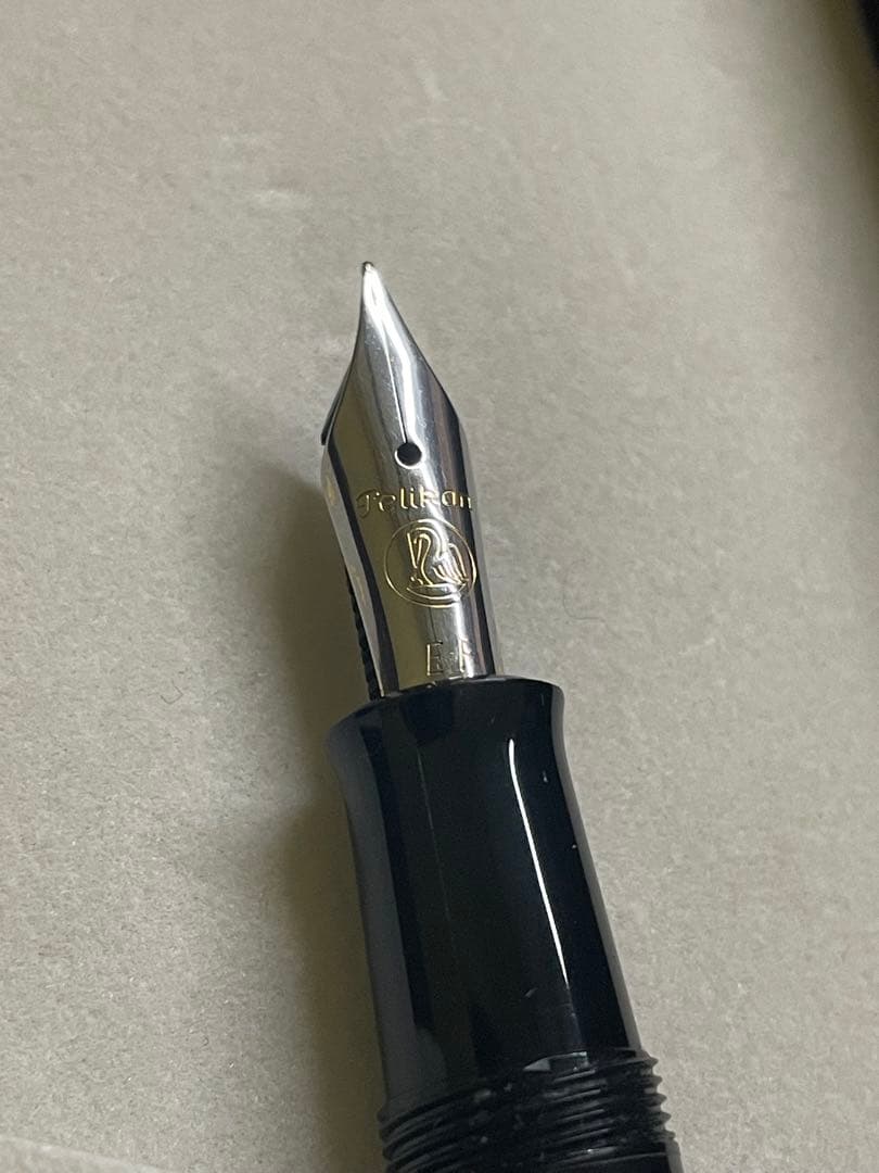 Pelikan 万年筆 M200 EF マーブルグリーン