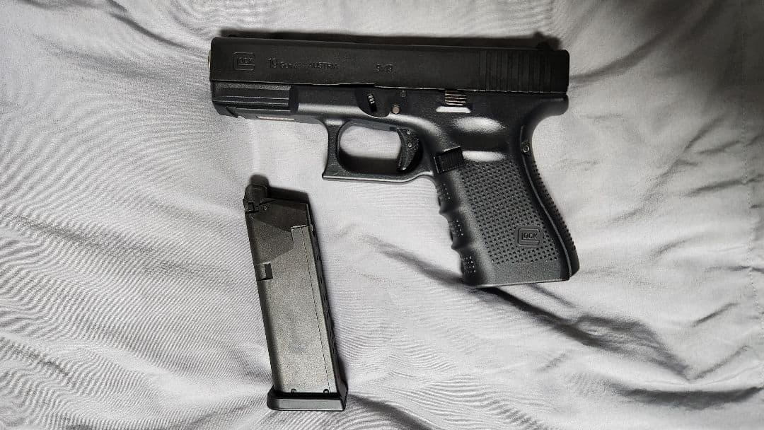 東京マルイ ガスブローバック GLOCK 19 Gen.4 グロック19