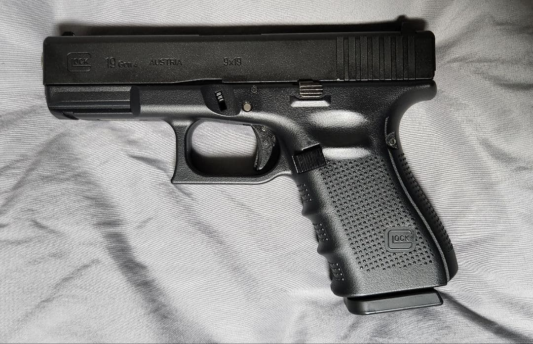 東京マルイ ガスブローバック GLOCK 19 Gen.4 グロック19