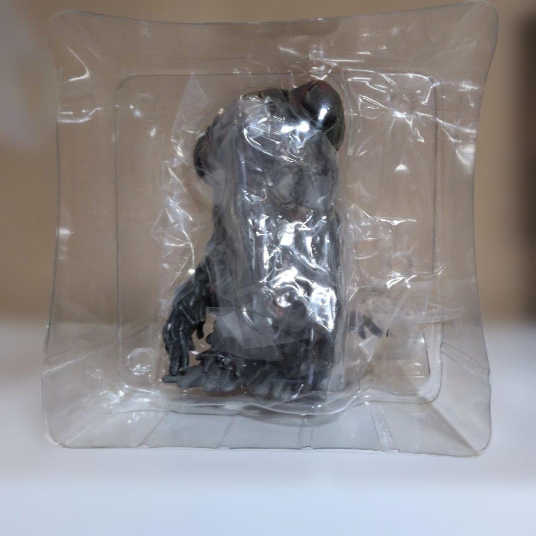 デフォリアル、ヘドラ少年リック限定