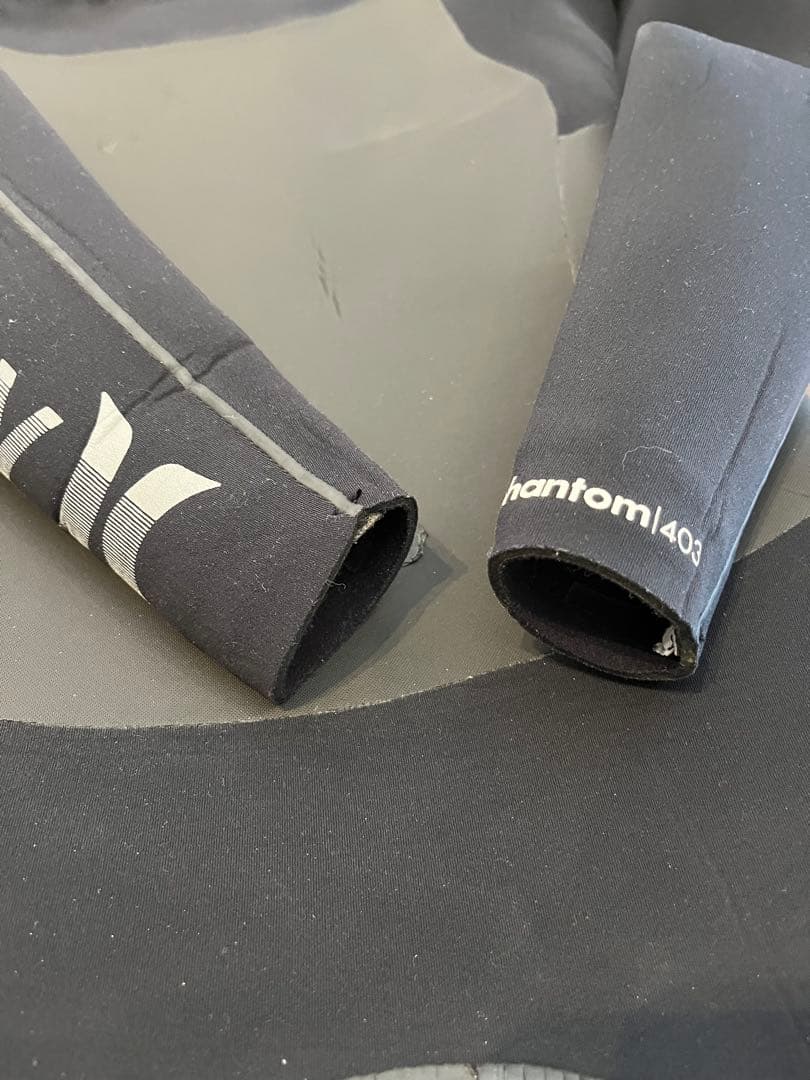 【美品】ハーレーSサイズ　フード付きセミドライウェットスーツ5mm