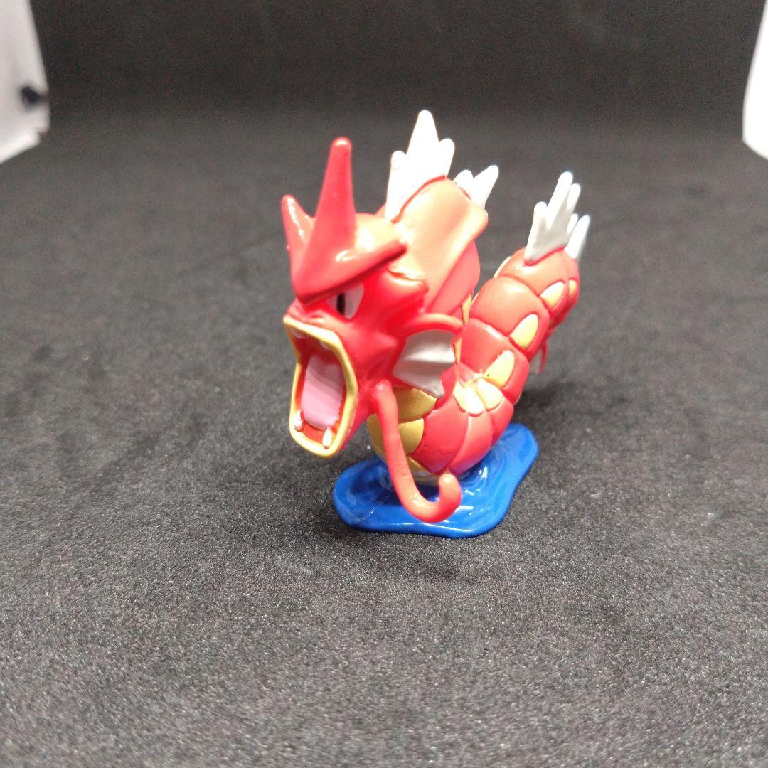 ギャラドス　色違い　ポケモン　モンコレ　初期　任天堂　フィギュア　匿名配送