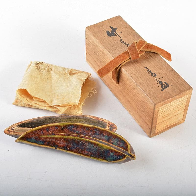 茶道具　瀬戸焼　加藤春二作　竹葉香合　共布共箱　V　R5970