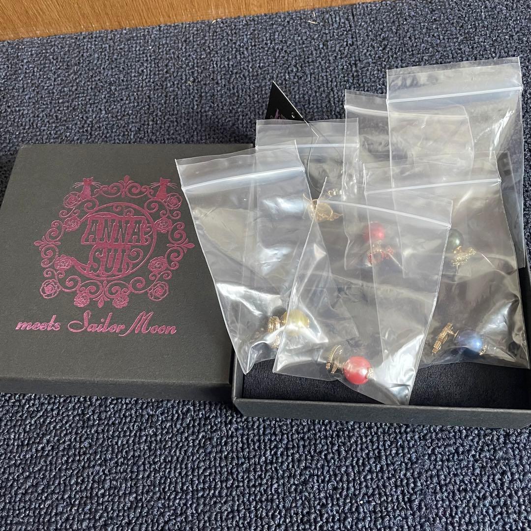***様 セーラームーン パールキャッチピアス 伊勢丹 ANNA SUI アナス