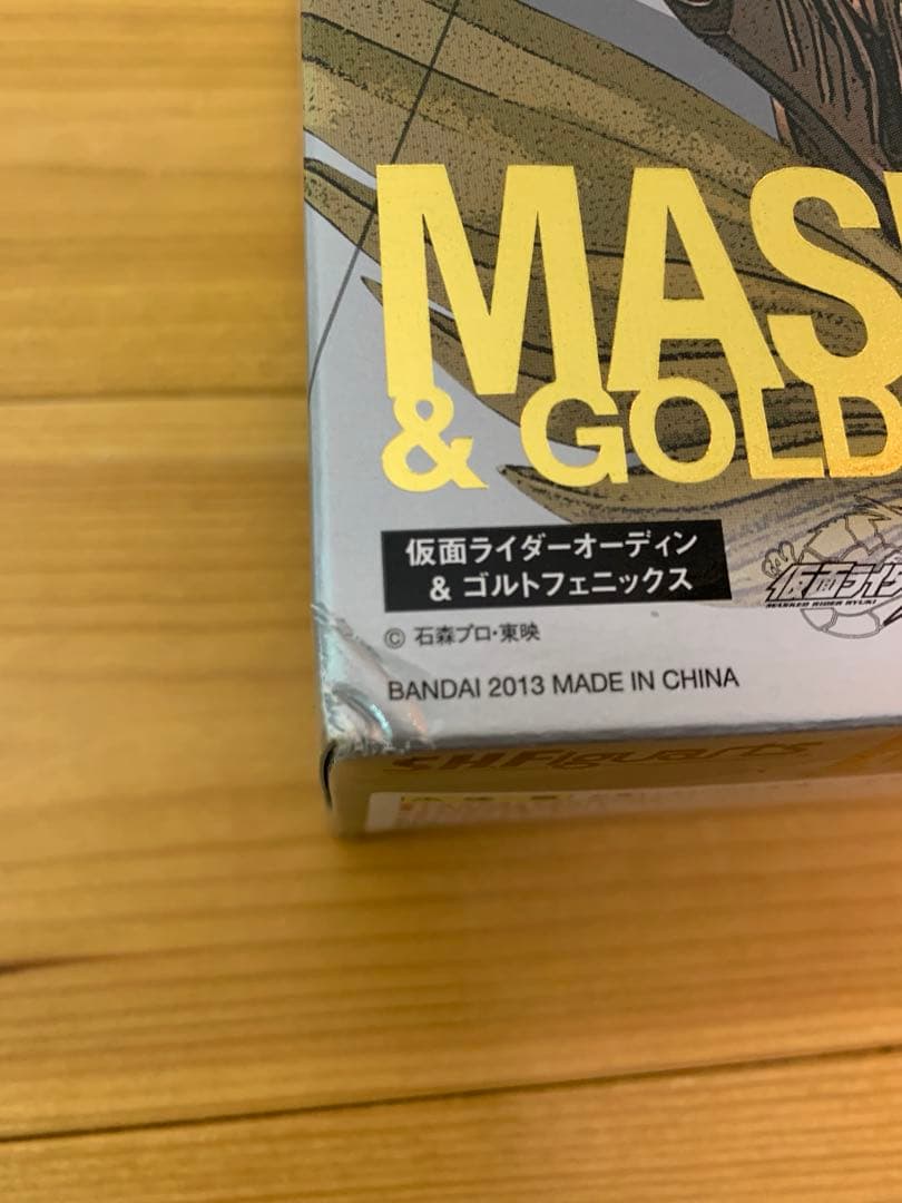 S.H.Figuarts 仮面ライダー　龍騎　ナイト　サバイブ　　オーディン