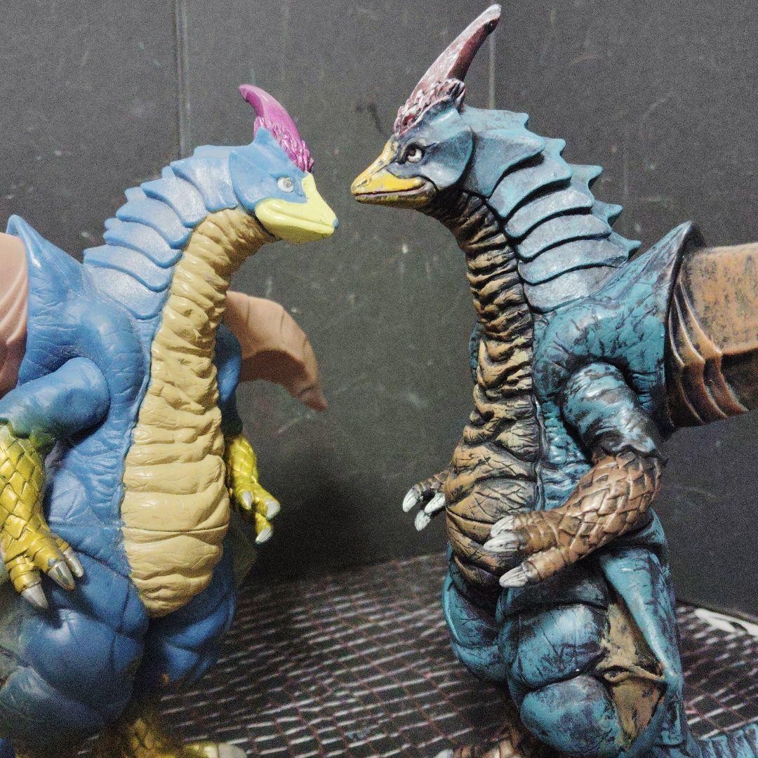 SEA確認画像ウルトラ怪獣旧型ソフビリドリアスと愉快な仲間達