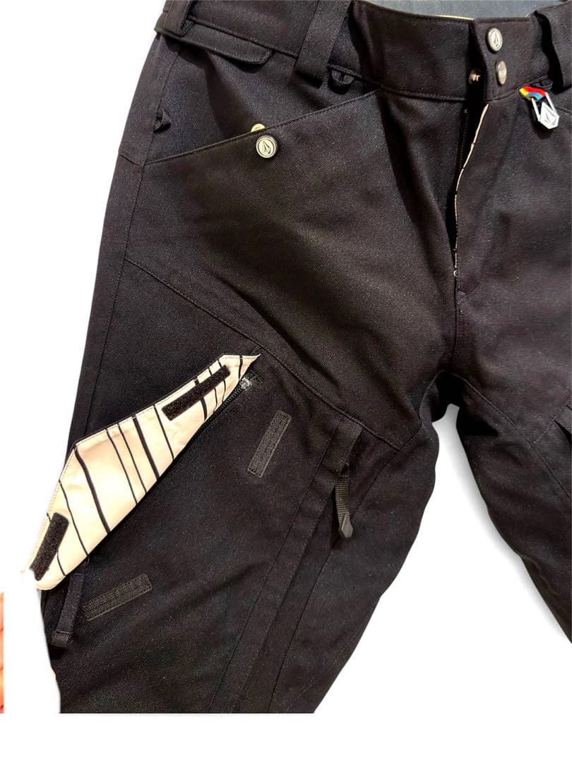 VOLCOMボルコム　 スノーボードパンツ