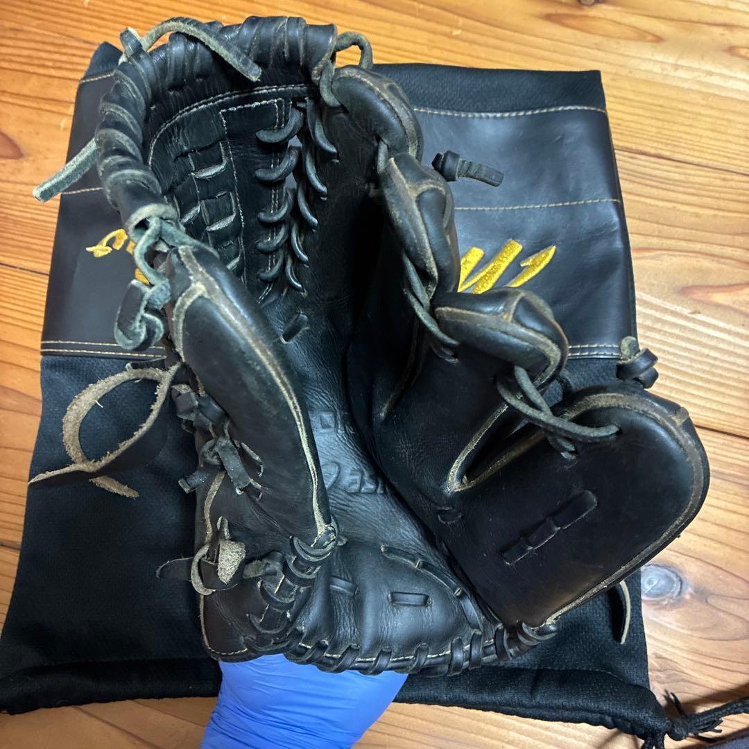 硬式用ピッチャーグローブ　アシックス