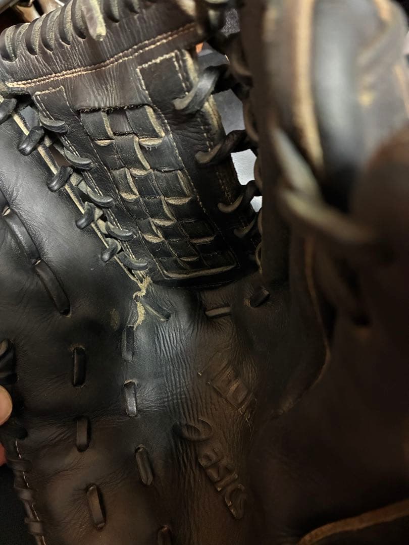 硬式用ピッチャーグローブ　アシックス